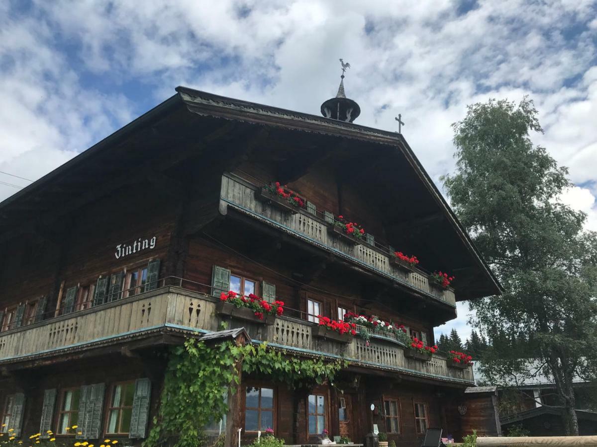 Bergpension Zinting Бріксен-ім-Тале Екстер'єр фото